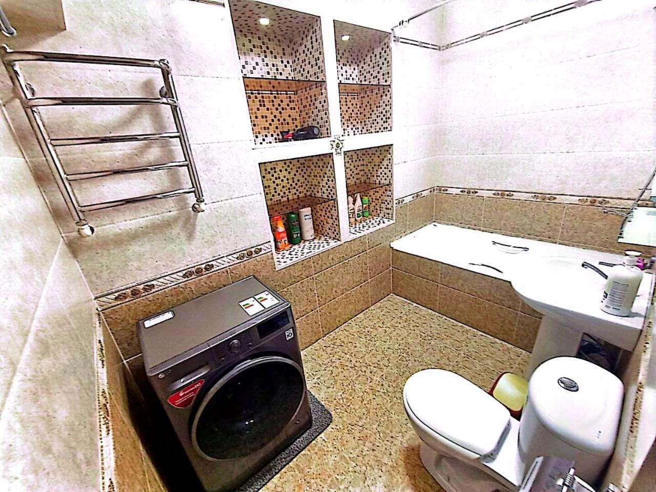 City Center Apartment 2 Tashkent Esterno foto